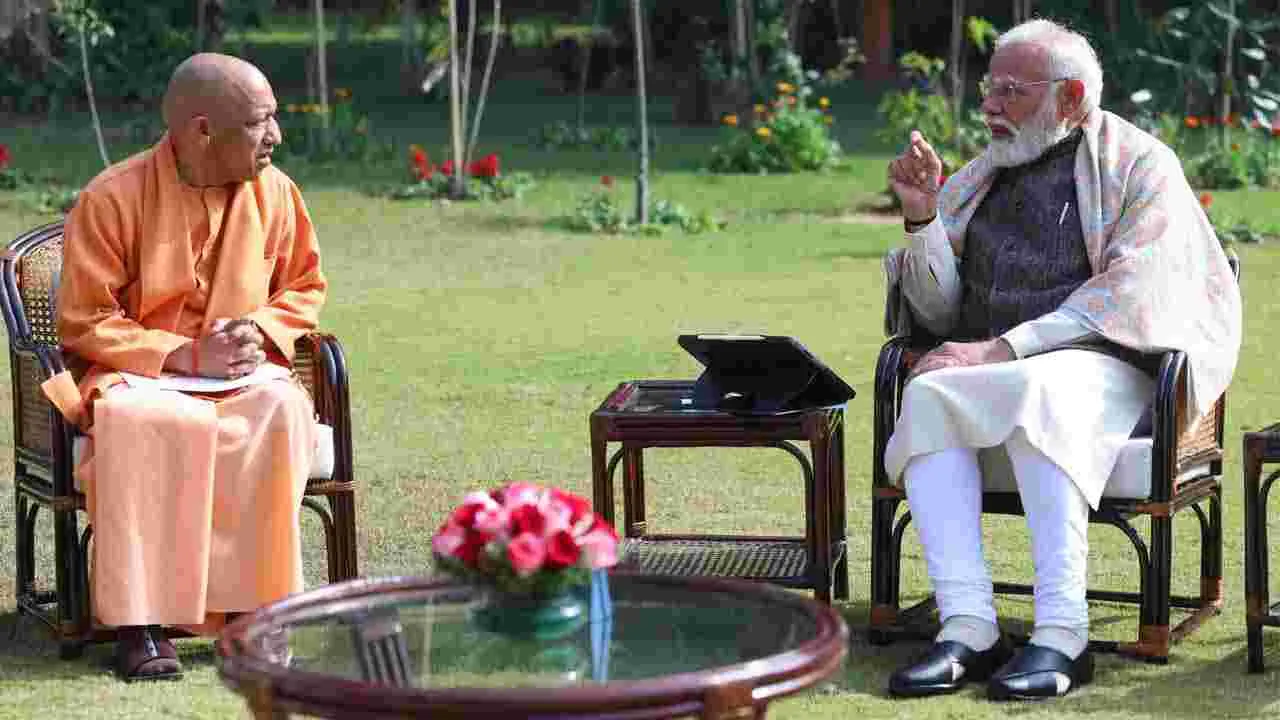 Yogi meets Modi: మోదీని కలిసిన యోగి.. ఎజెండా ఏమిటంటే