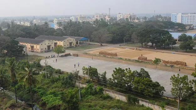 ఏఎంసీలో కలెక్టరేట్‌ 