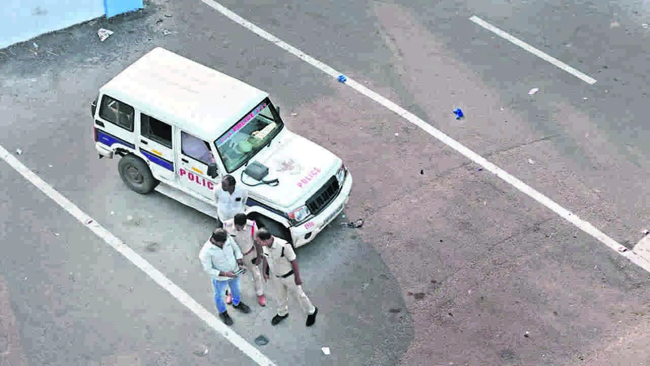 POLICE: డ్రోన్లతో ఆకతాయిలకు చెక్‌