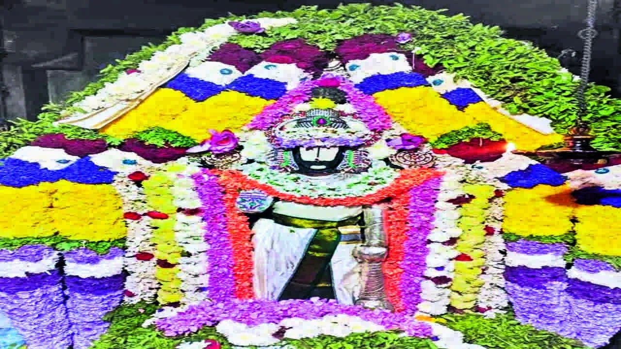 GOD: ఘనంగా ధనుర్మాస పూజలు