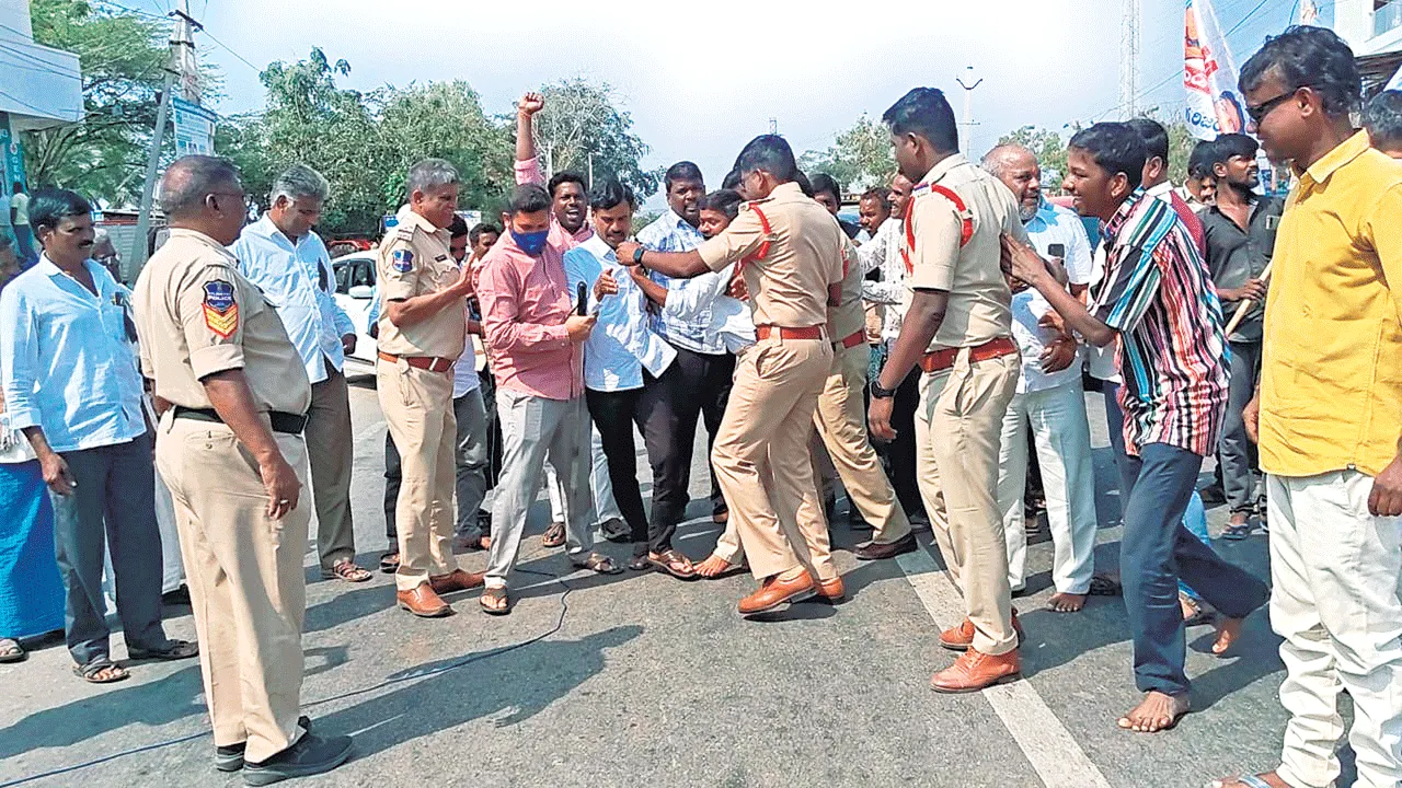 మండలాన్ని విడదీస్తే మరింత ఉద్యమం