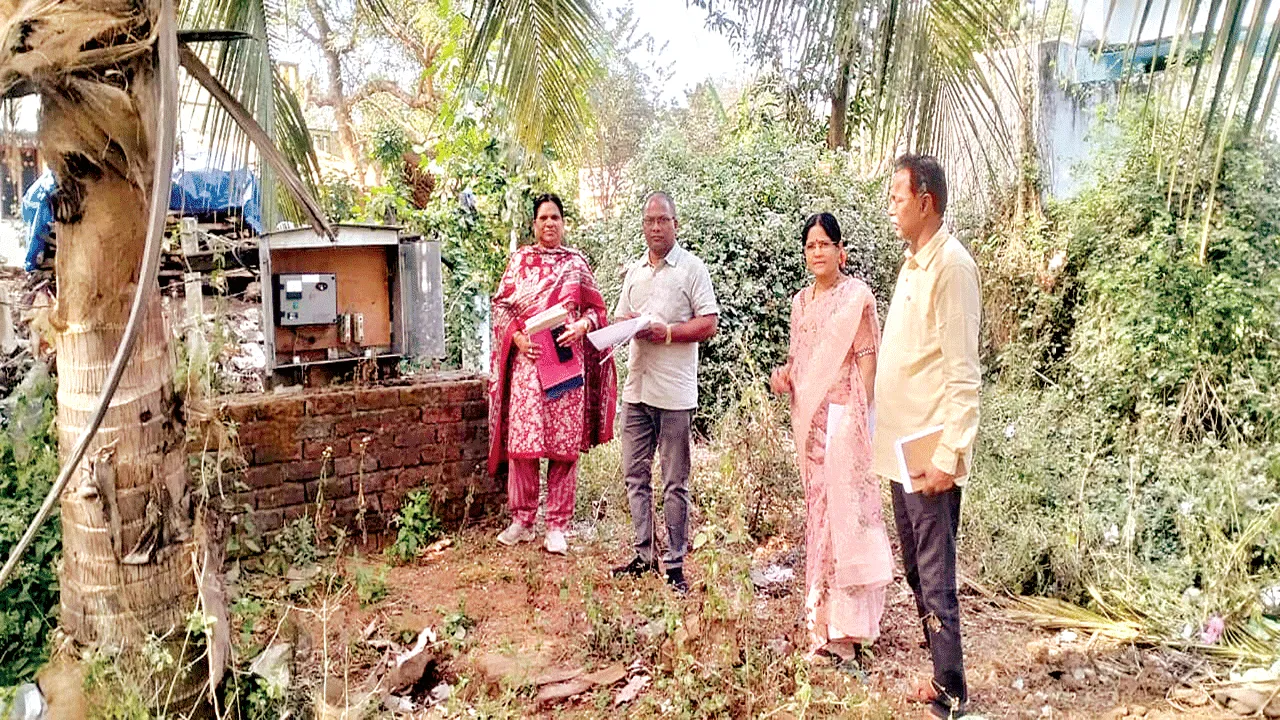 అక్రమ విద్యుత్‌ పేరుతో కేసులు