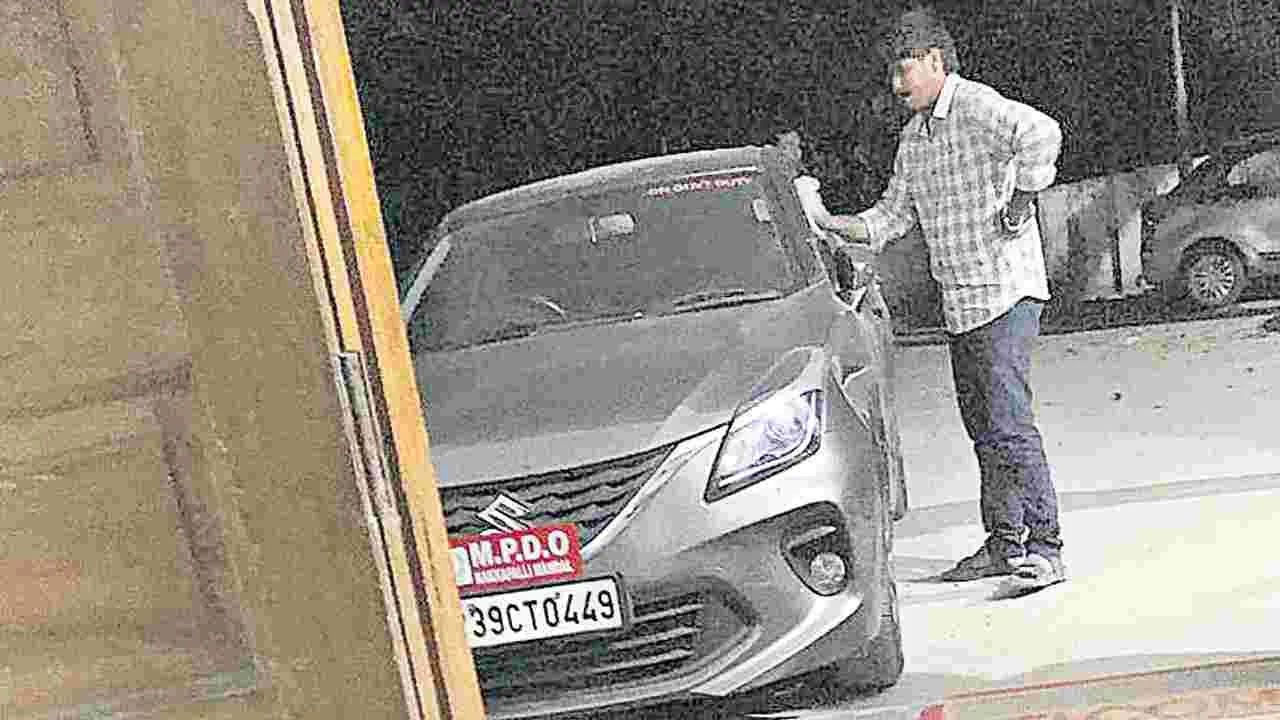 ఎంపీడీవో తీరుపై సిబ్బంది గుర్రు