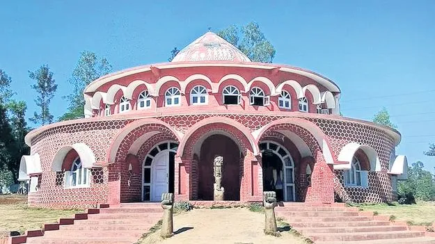 పర్యాటకంలో అగ్రస్థానం