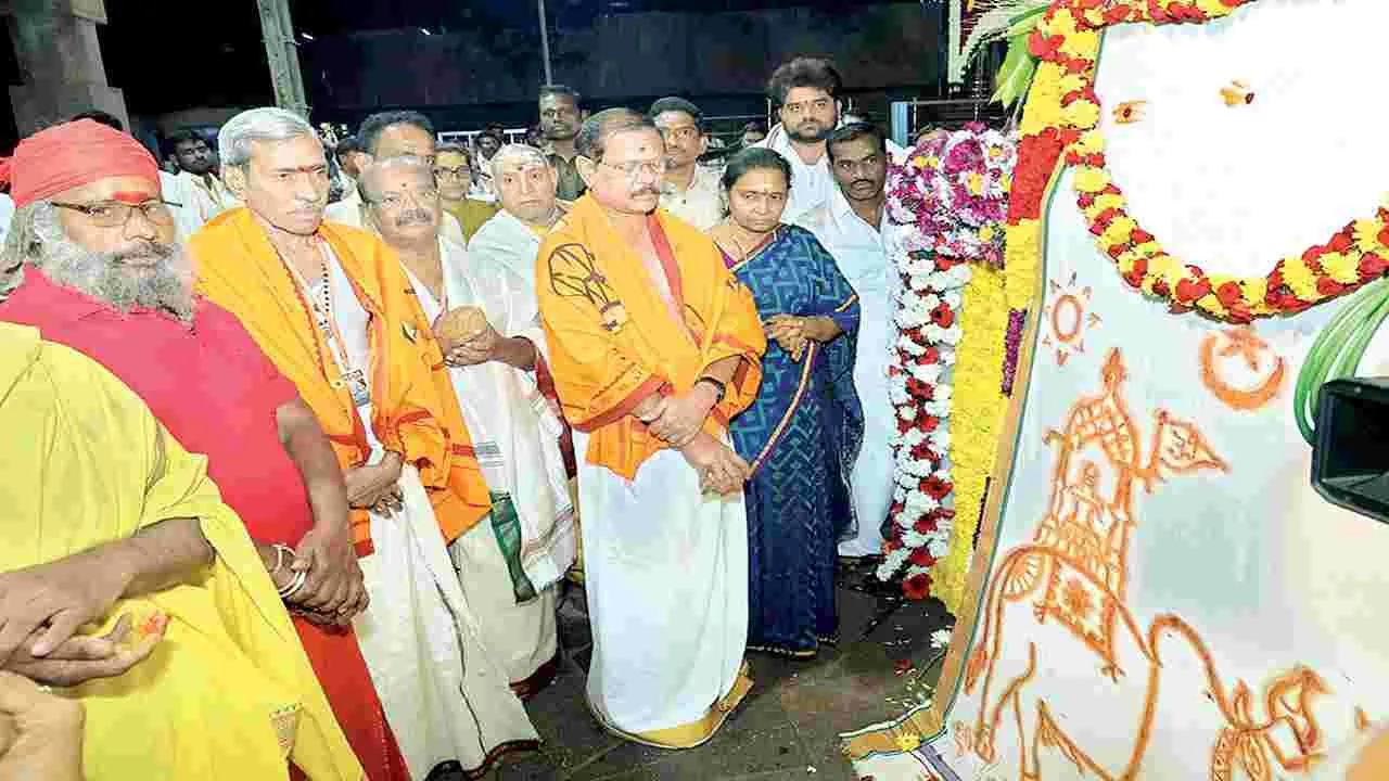 శ్రీశైలంలో సంక్రాంతి  బ్రహ్మోత్సవాలు ప్రారంభం