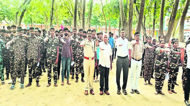 RTO: రోడ్డు భద్రత.. అందరి బాధ్యత : ఆర్టీవో