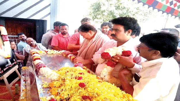  అప్పలసూర్యనారాయణకు కళా నివాళి