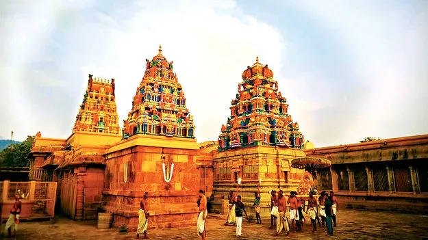    నవనారసింహులు కొలువైన ‘అహోబిలం’