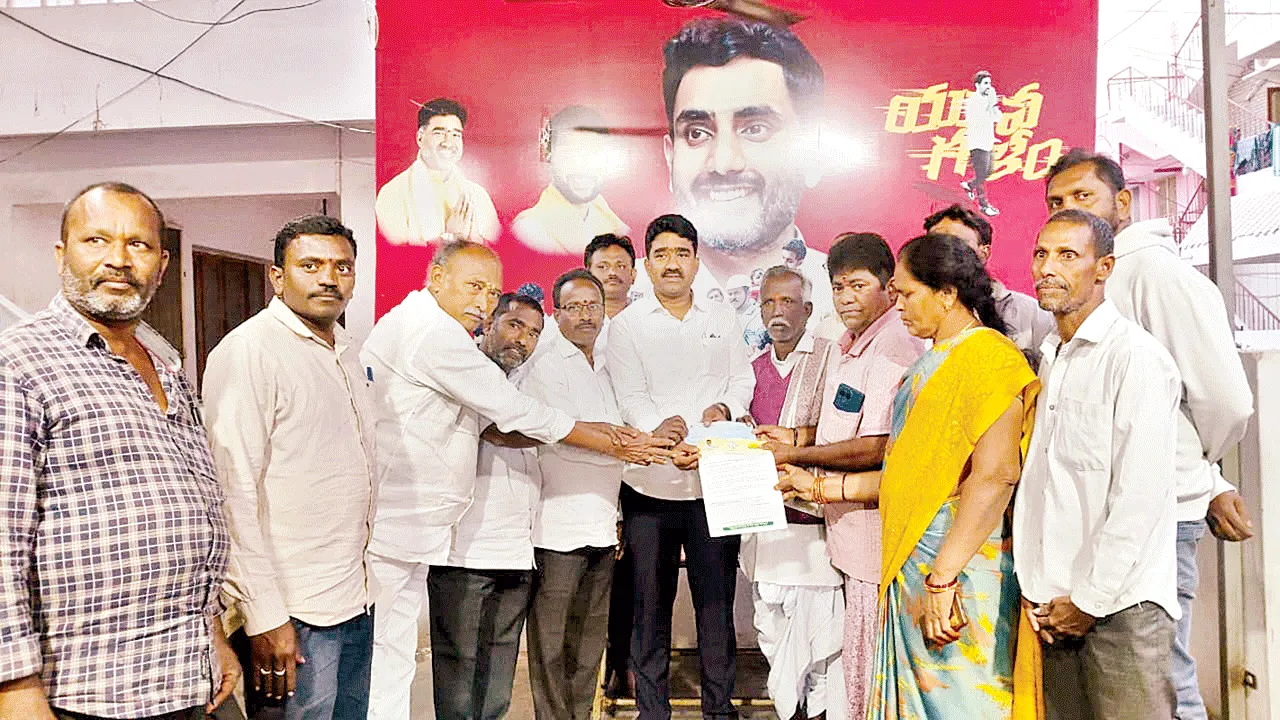 బలహీన వర్గాల సంక్షేమానికి పెద్దపీట