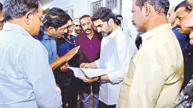 Minister Nara Lokesh: విద్వేష విషం చిమ్మితే కోరలు పీకేస్తాం