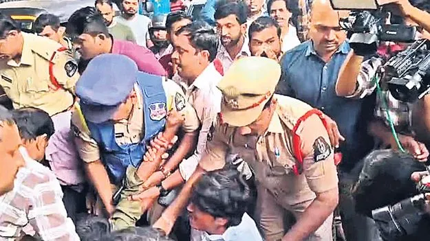 Unemployed Rally: అశోక్‌నగర్‌లో నిరుద్యోగుల మెరుపు ధర్నా