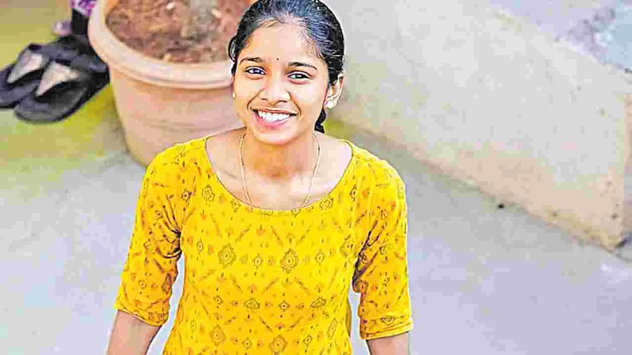 Brain Stroke: లెక్చరర్లు తిట్టడంతో మానసికంగా కుంగిపోయి..ఇంటర్‌ విద్యార్థినికి బ్రెయిన్‌ స్ట్రోక్‌