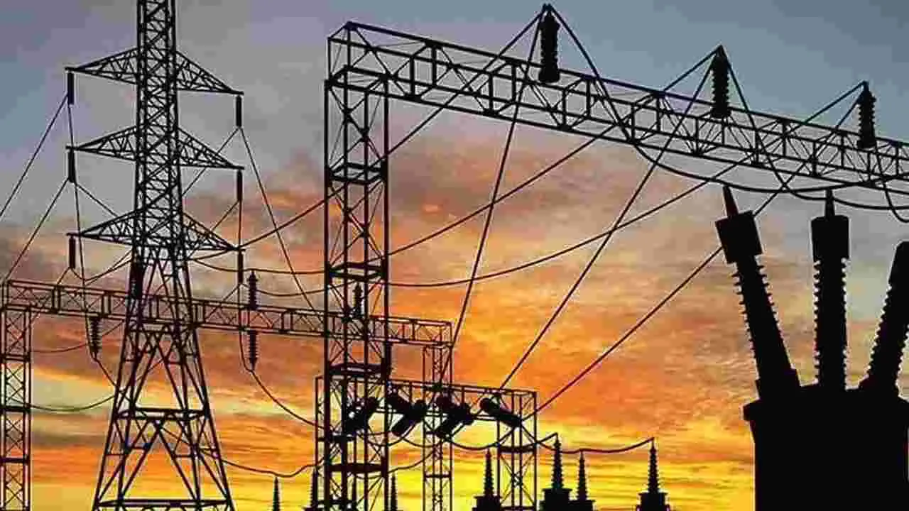 TS Discoms Petition: రూ.9,331 కోట్ల ట్రూ-అప్‌ వసూలు కోసం ఈఆర్‌సీకి డిస్కమ్‌ల పిటిషన్‌