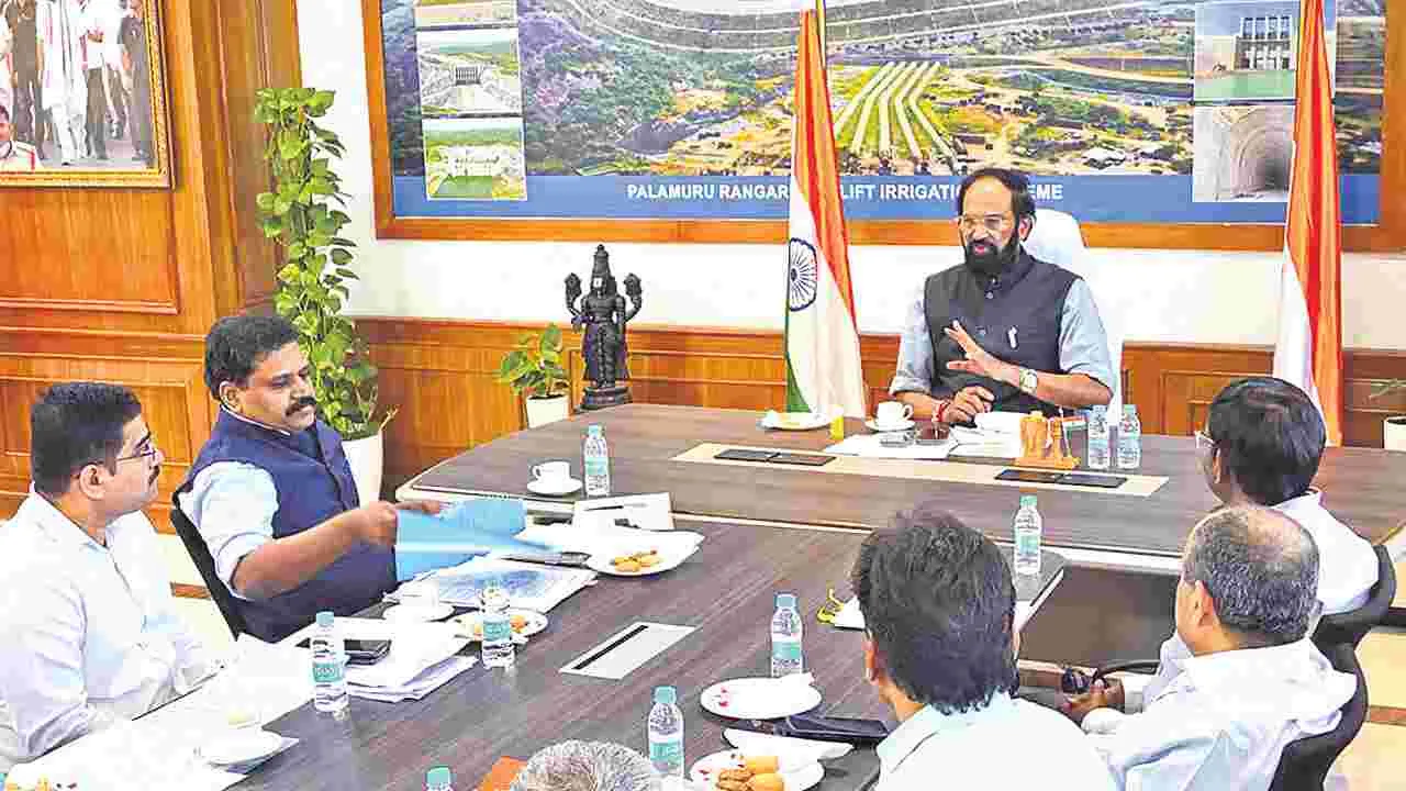 Minister Uttam Kumar Reddy: చేతికొచ్చిన పంట నష్ట నివారణకు చర్యలు