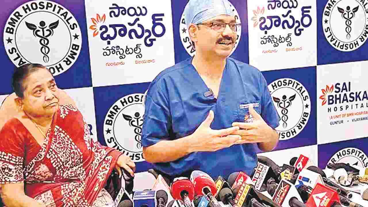 Medical Achievement: విజయవంతంగా మోచేతి కీలు మార్పిడి శస్త్రచికిత్స