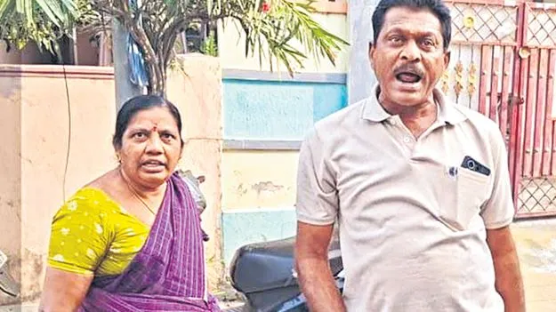 Illegal Lending: యాదగిరి.. దాదాగిరి