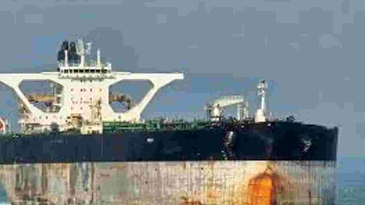US Seizes Russian Oil Tankers: రష్యా చమురు ట్యాంకర్‌నుస్వాధీనం చేసుకున్న అమెరికా