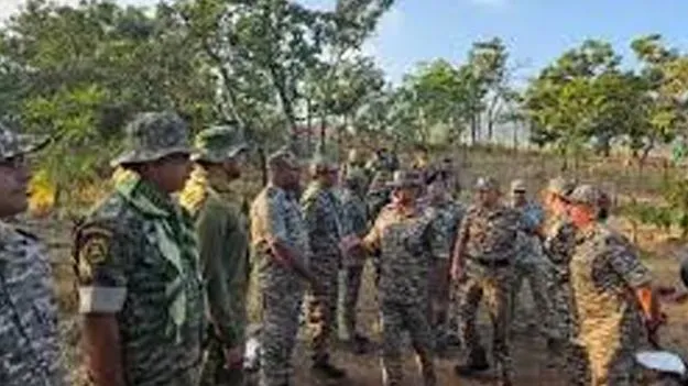 Maoists Surrender: ఛత్తీస్‌గఢ్‪లో 63 మంది మావోయిస్టుల లొంగుబాటు