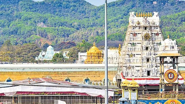 TTD: 83 లక్షల లంచం.. టీటీడీకి 118 కోట్ల నష్టం