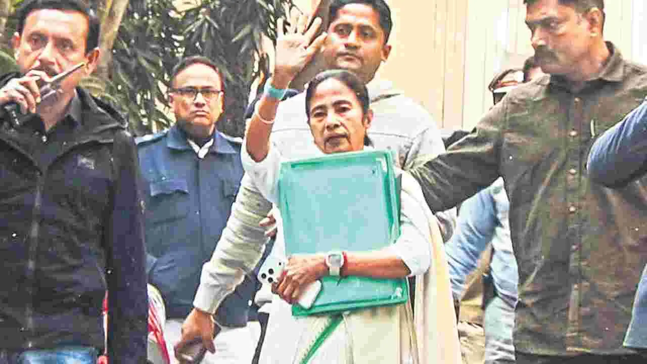 Mamata Banerjee: బెంగాల్‌లో హైడ్రామా!