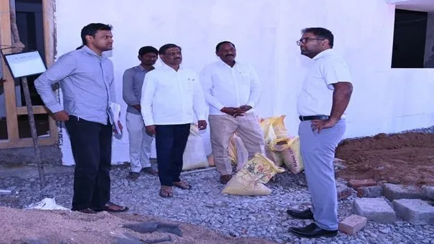  Peddapalli: కాల్వశ్రీరాంపూర్‌ మండలంలో విస్తృతంగా పర్యటించిన కలెక్టర్‌