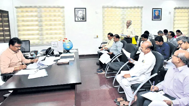 వ్యవసాయ, అనుబంధ రంగాలకు రుణాలివ్వాలి