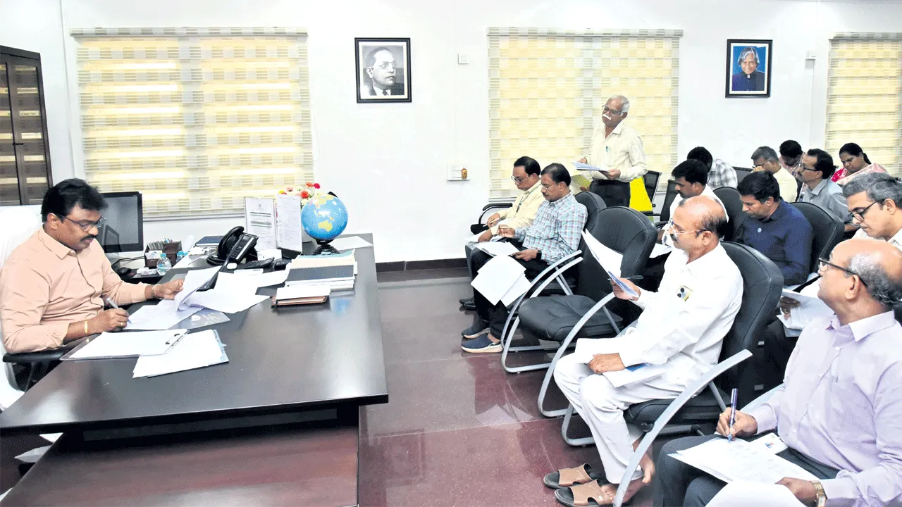 వ్యవసాయ, అనుబంధ రంగాలకు రుణాలివ్వాలి