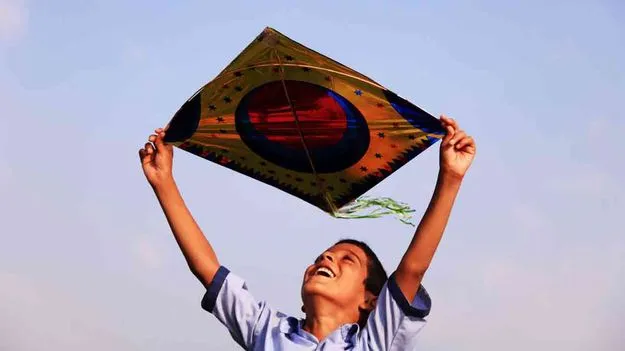 Kite Flying Safety: పతంగులు... ప్రమాదాలకు దూరంగా...