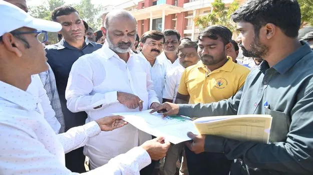  Karimnagar: మున్సిపోల్స్‌లో బీజేపీని గెలిపించండి..