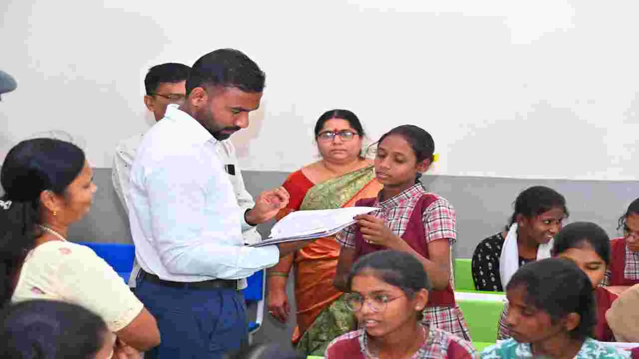 ఉన్నత ప్రమాణాలతో కూడిన విద్య అందించాలి