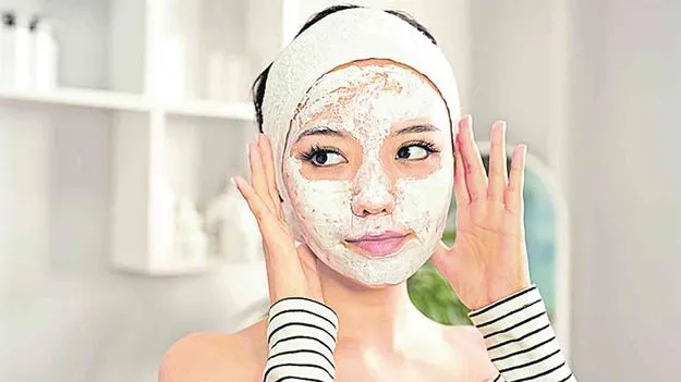 Sandalwood Face Pack Benefits: గంధంతో ఇలా...