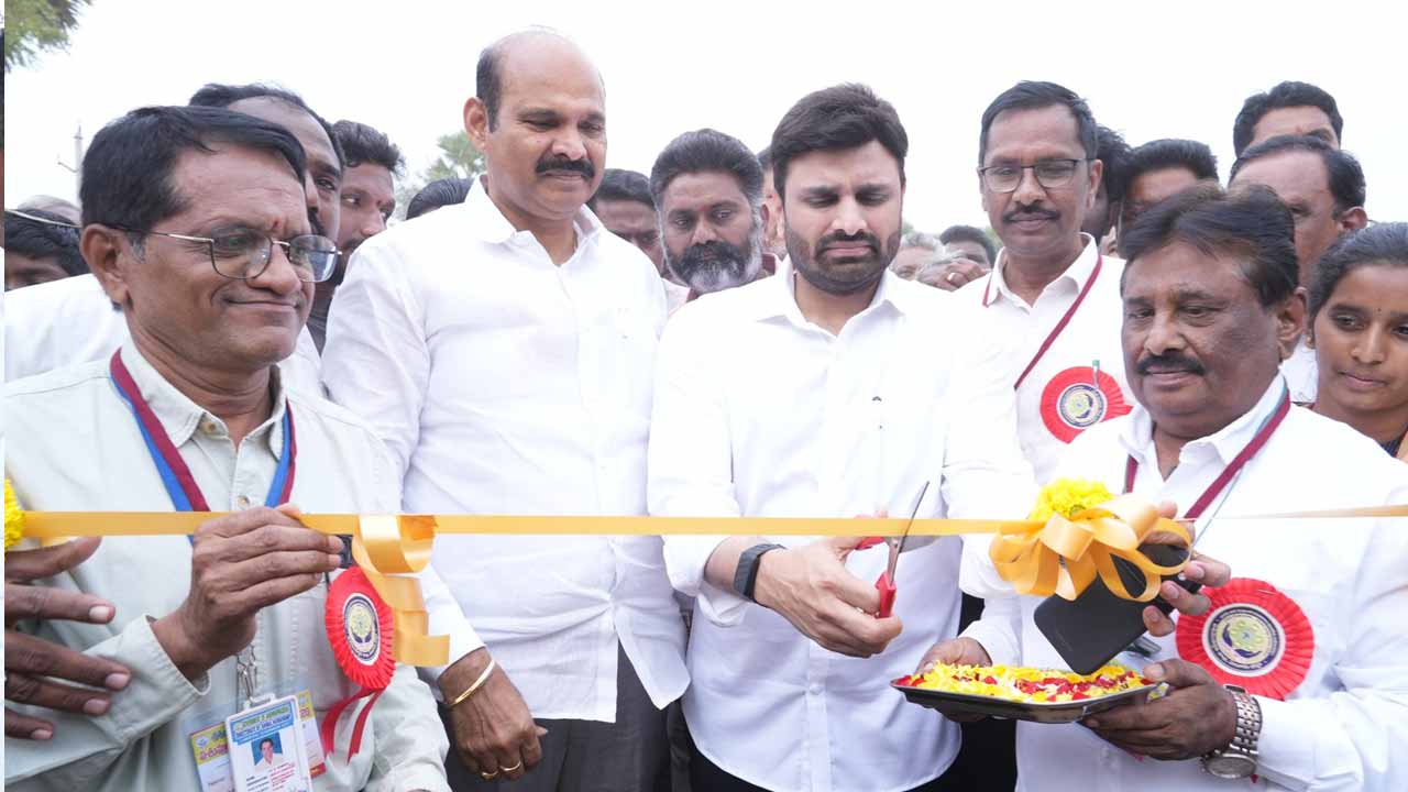 ఆకట్టుకున్న పశువుల అందాల పోటీలు