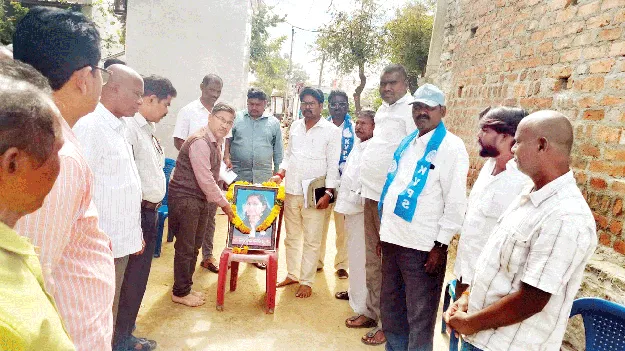 లావణ్య కుటుంబానికి అండగా ఉంటాం