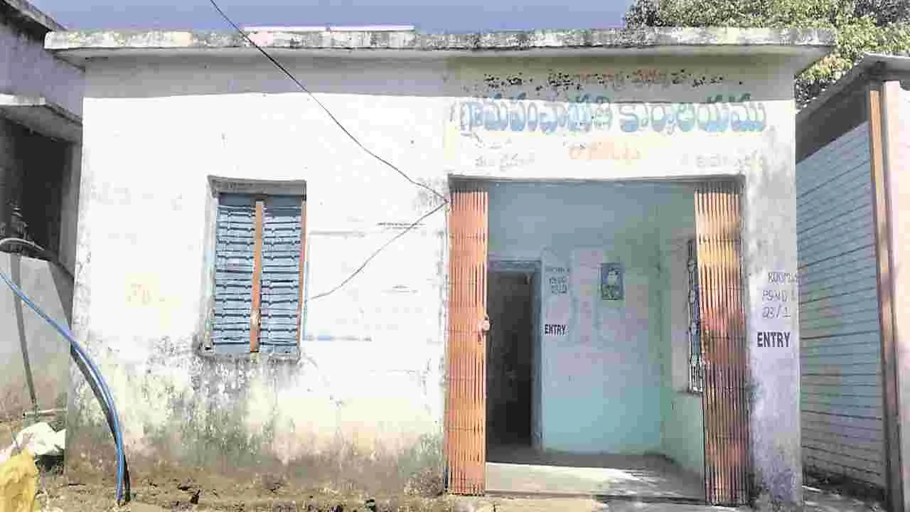 kumaram bheem asifabad- వేతన కష్టాలు