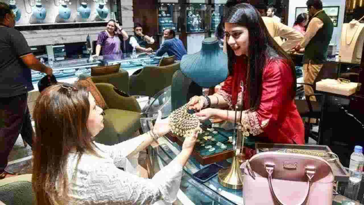 Deloitte India Report Gold: భారతీయులకు నగలూ కీలక ఆస్తే డెలాయిట్‌