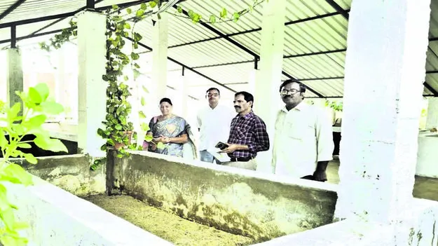 DLDO: చెత్త నుంచి ఆదాయం ఎక్కడ? : డీఎల్‌డీఓ