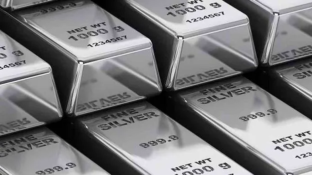 Silver Price Hits Record High: మరింత పెరిగిన వెండి ధర