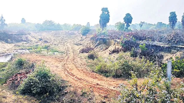 ఇసుక, గ్రావెల్‌ దందా