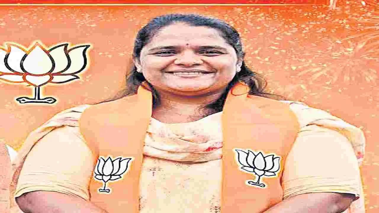 బీజేపీ మహిళా మోర్చా జిల్లా అధ్యక్షురాలిగా కెజియారాణి