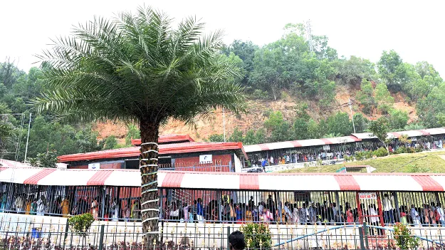 రేపు అర్ధరాత్రి వైకుంఠద్వారాలు మూసివేత