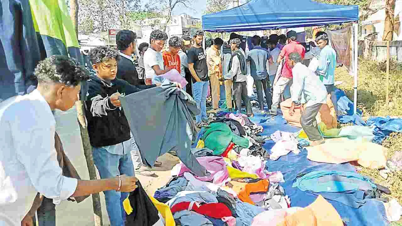 వారపు సంతకు సంక్రాంతి శోభ