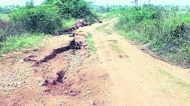 ROAD: ఈ రహదారిలో ప్రయాణం నరకం