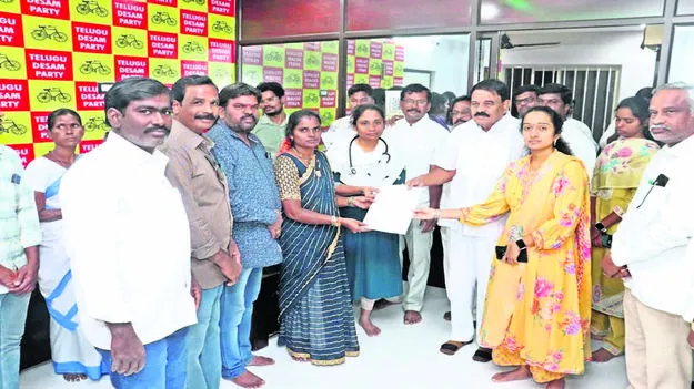 MLA: బాధ్యతాయుతంగా సేవలందించాలి