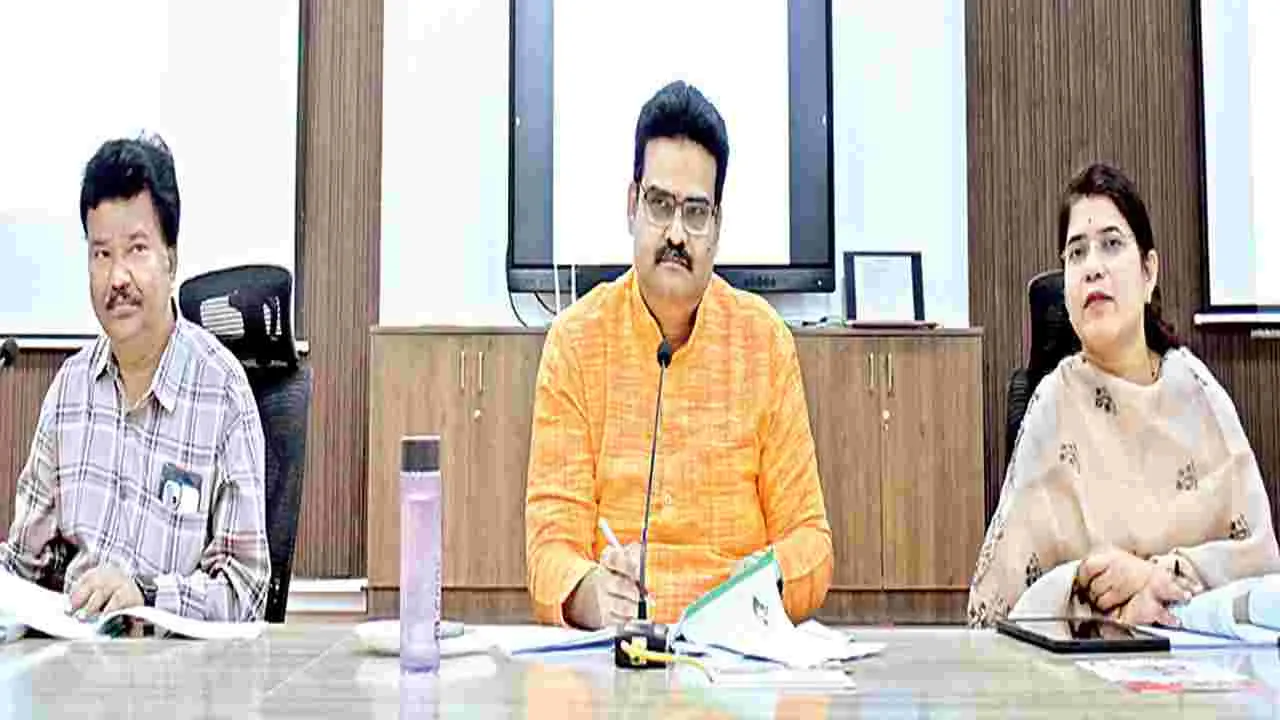 కేంద్ర పథకాలు పటిష్టంగా అమలు చేయాలి