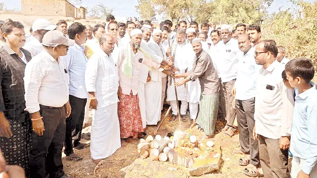 ప్రతి ఇంటికి కొళాయి కనెక్షన