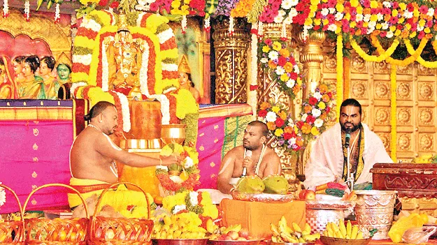 కన్నుల పండువగా శ్రీనివాస కల్యాణం