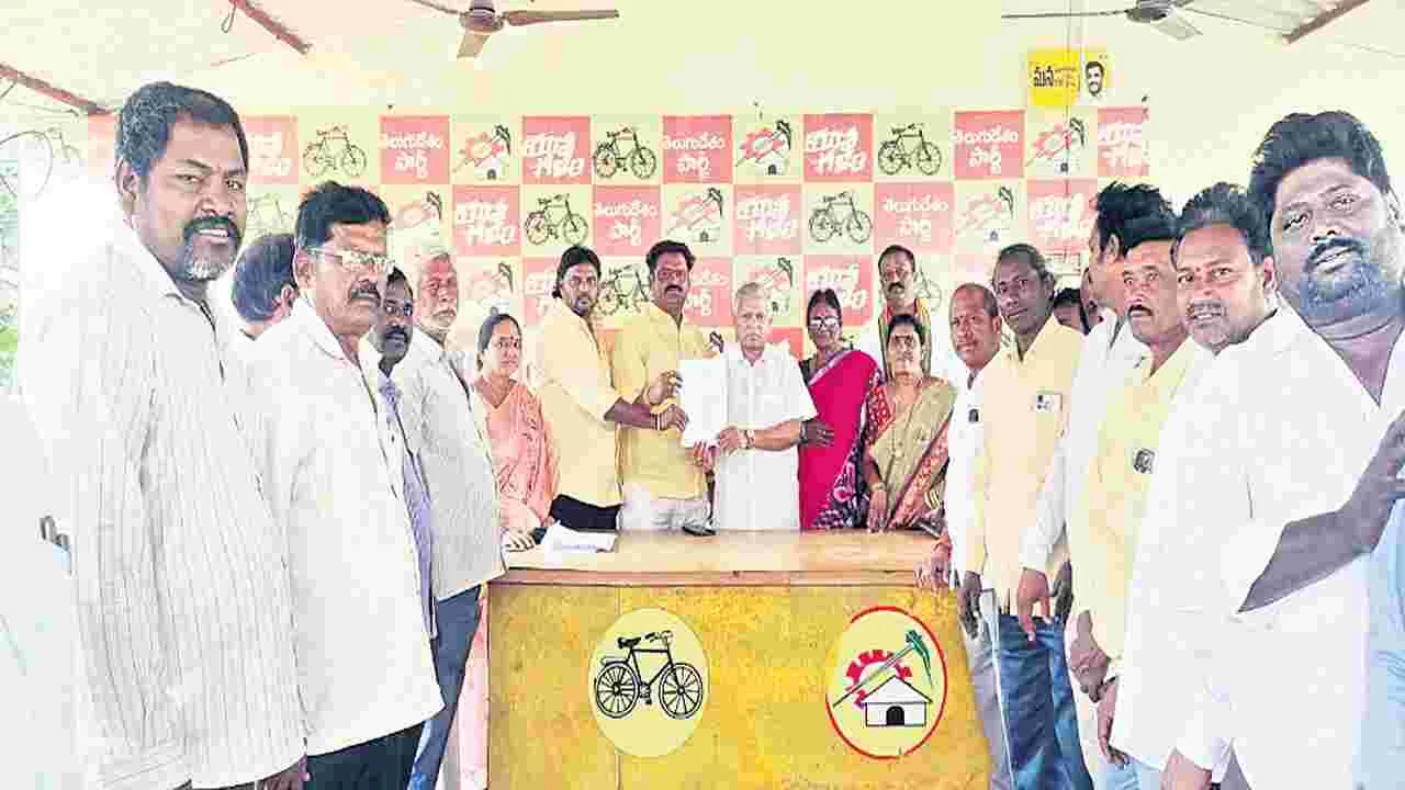 ఎమ్మెల్యే పర్యటనపై సమాచారం ఇవ్వడంలేదు