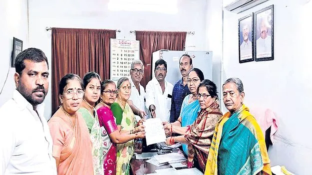 మునగపాక ఎంపీపీపై అవిశ్వాసం