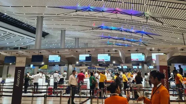 Flight Baggage: ఫ్లైట్‌లో బ్యాగేజ్ పోతే ఎంత పరిహారం పొందవచ్చో తెలుసా? 