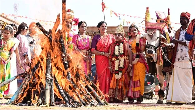 Bhogi Festival Significance: నేడు భోగి పండుగ.. ప్రత్యేకత ఏంటో తెలుసా?